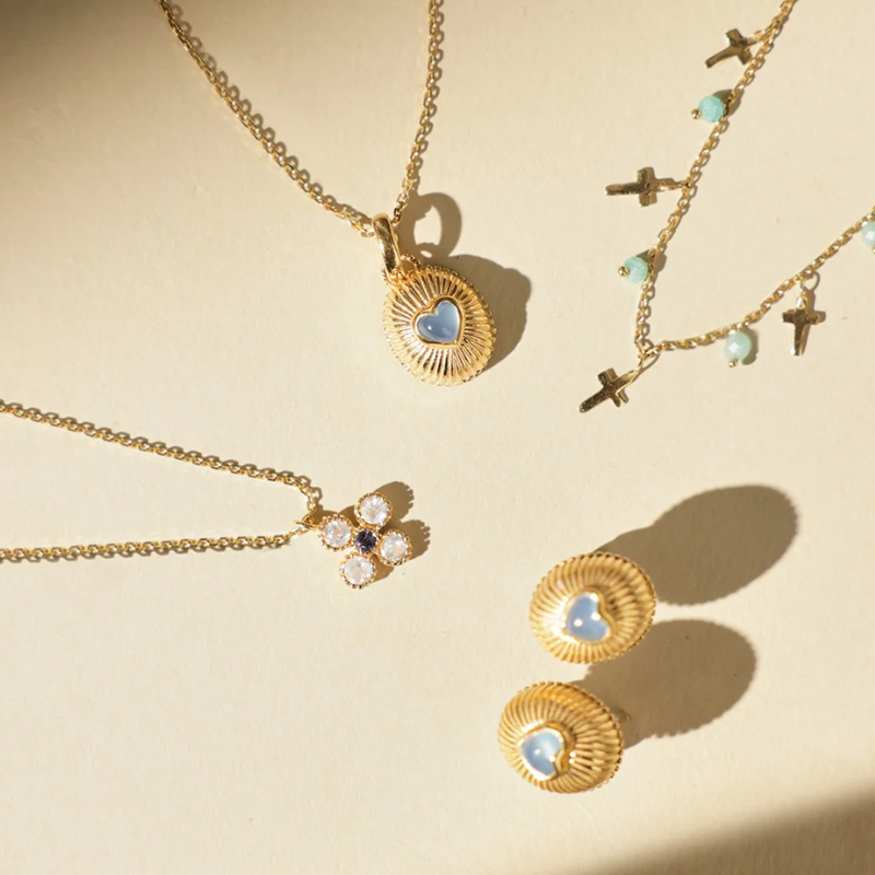 Jewelry & Accessories